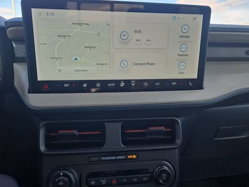 Used 2025 Ford Maverick Lariat w/ 4K Tow Package image 19