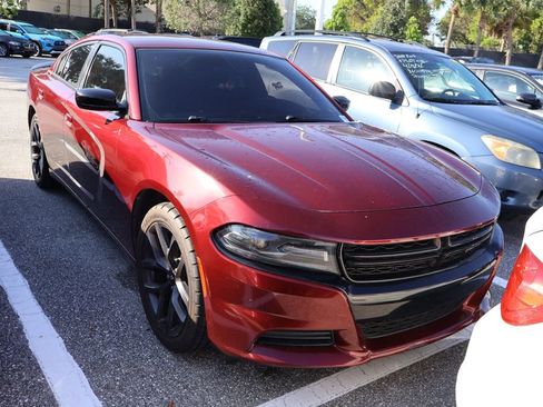 Used 2019 Dodge Charger SXT w/ Blacktop Package RWD image 5