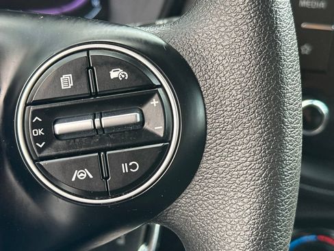 Used 2023 Kia Soul LX w/ LX Technology Package FWD image 15