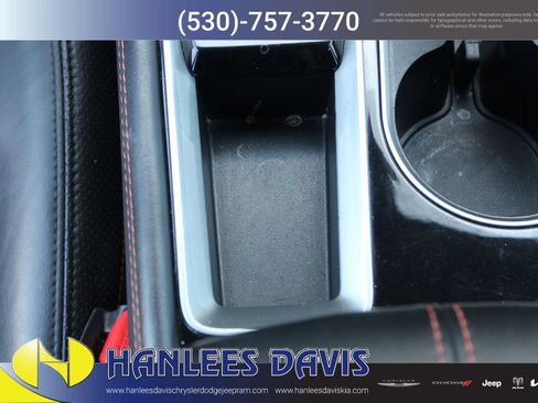 Used 2024 Nissan Altima 2.5 SR FWD image 19