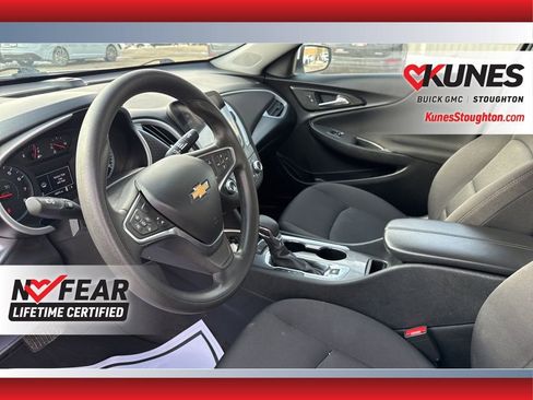 Used 2024 Chevrolet Malibu LT image 23