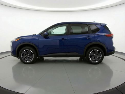 Used 2025 Nissan Rogue SV FWD image 5