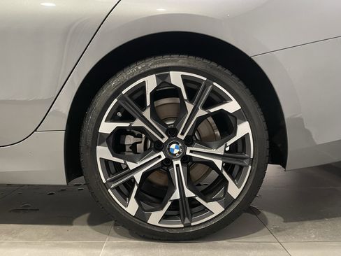 Used 2025 BMW 330i xDrive Sedan w/ M Sport Package image 8