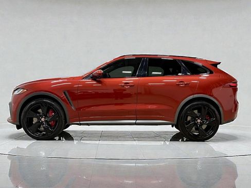 Used 2021 Jaguar F-PACE SVR image 5