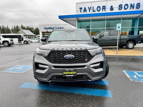 Used 2023 Ford Explorer ST w/ Equipment Group 401A image 2