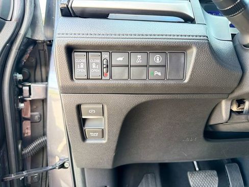 Used 2023 Honda Odyssey Touring image 36