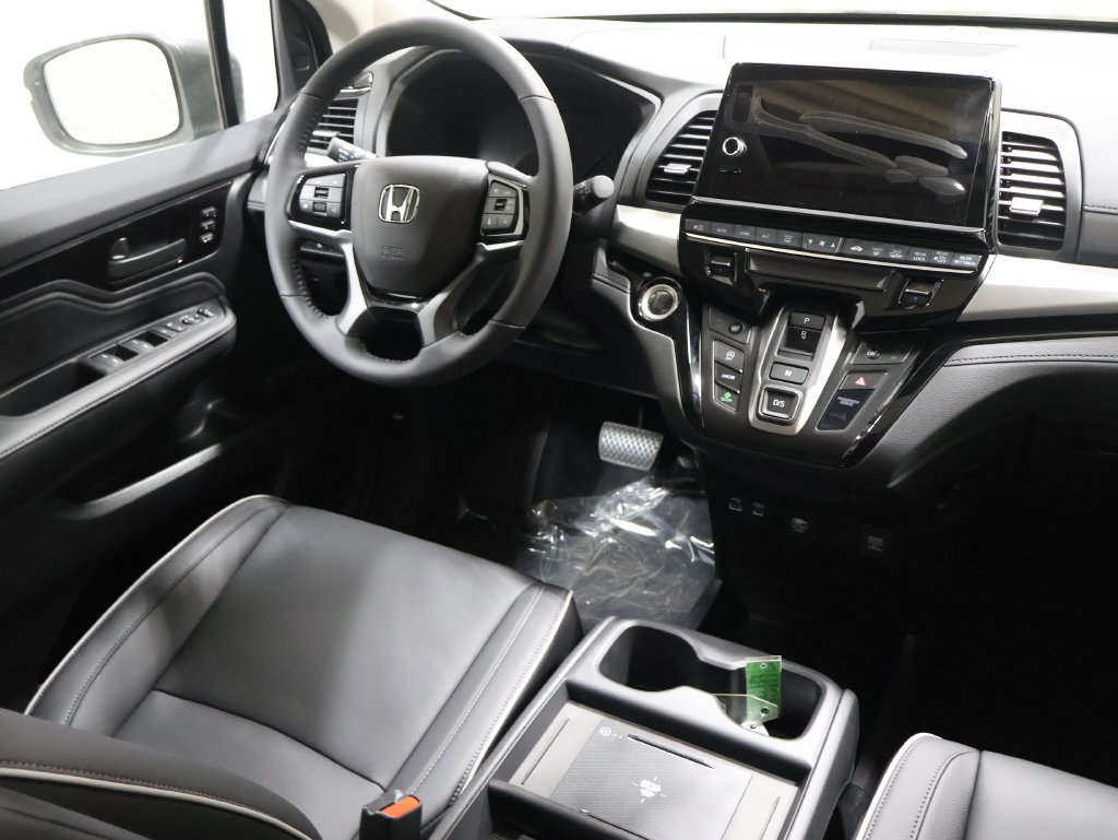 New 2027 Honda Odyssey Touring image 18