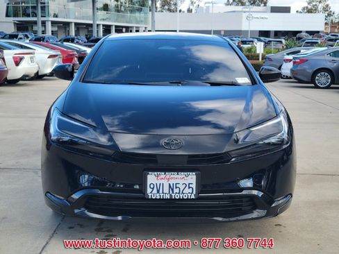 Used 2026 Toyota Prius Plug-In Hybrid image 8