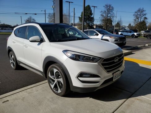 Used 2018 Hyundai Tucson Value image 2