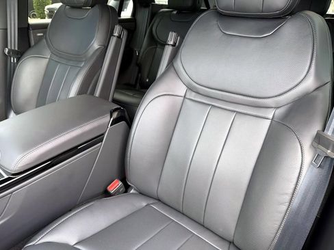 New 2026 Land Rover Range Rover Sport Dynamic SE AWD/4WD image 19