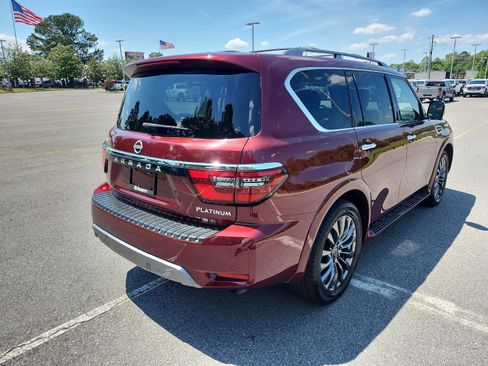 Used 2023 Nissan Armada Platinum w/ Captain's Chairs Package RWD image 3