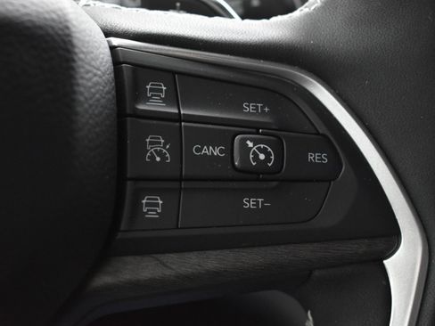 Used 2025 Jeep Grand Cherokee L Limited w/ Trailer Tow Package image 20