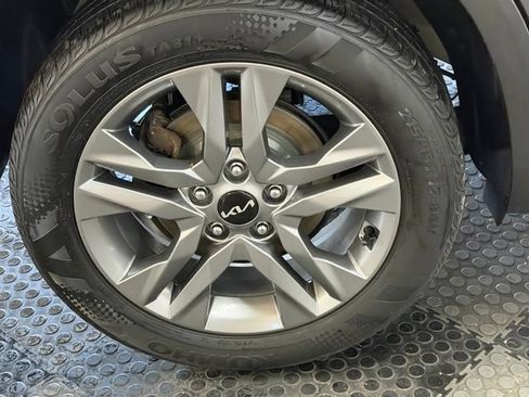 Used 2023 Kia Seltos S AWD/4WD image 12
