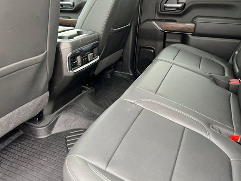 Used 2022 GMC Sierra 3500 SLT image 12