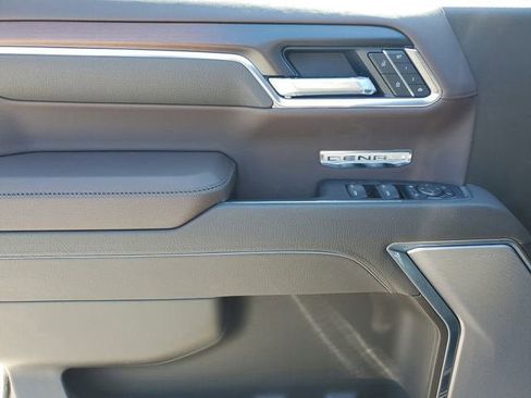 New 2026 GMC Sierra 1500 Denali w/ Denali Reserve Package AWD/4WD image 18