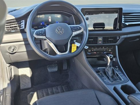 Used 2025 Volkswagen Jetta S image 29