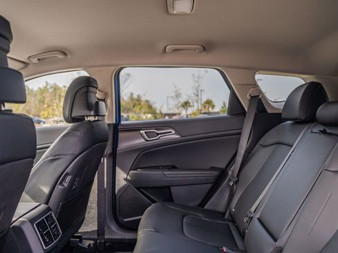 New 2026 Kia Sportage EX FWD image 11