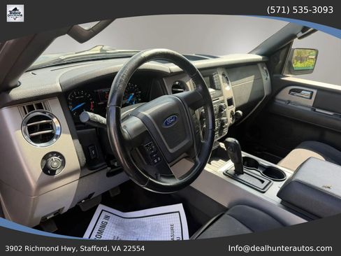 Used 2017 Ford Expedition XLT RWD image 27