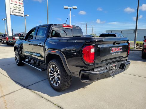 Used 2024 GMC Canyon Denali AWD/4WD image 2
