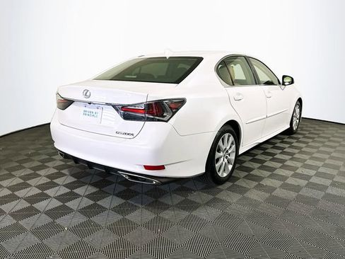 Used 2016 Lexus GS 200t image 8