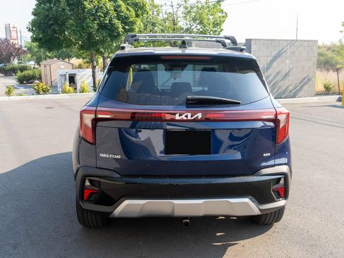 Used 2024 Kia Seltos SX w/ SX Sunroof Package AWD/4WD image 6