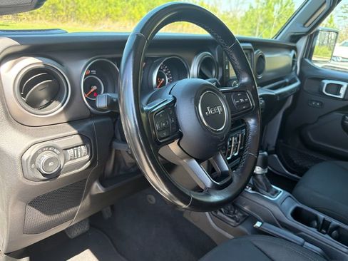 Used 2020 Jeep Wrangler Unlimited Sport S image 16