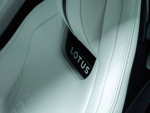 New 2026 Lotus Emira SE RWD image 23