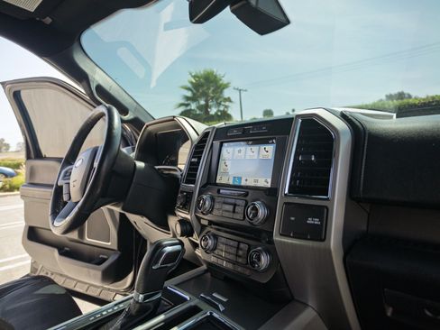 Used 2017 Ford F150 Lariat w/ Equipment Group 502A Luxury AWD/4WD image 25