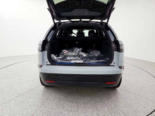 New 2026 Land Rover Range Rover Velar S AWD/4WD image 19
