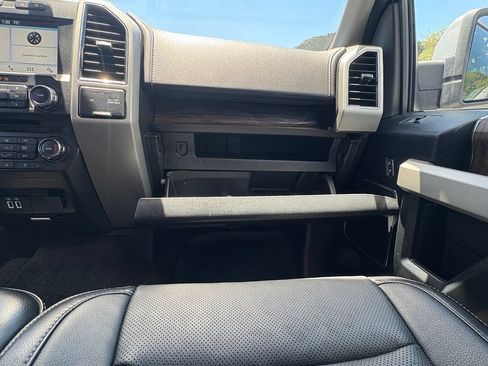 Used 2018 Ford F150 Lariat w/ Equipment Group 501A Mid AWD/4WD image 25