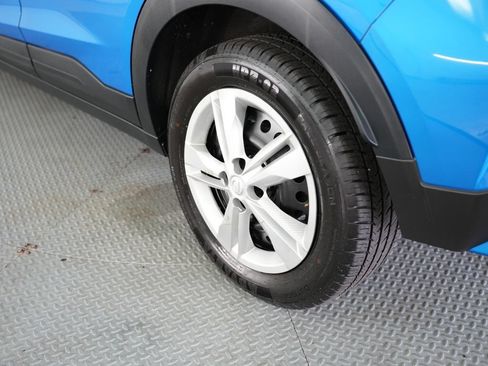 Used 2022 Nissan Kicks S FWD image 48