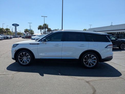 New 2026 Lincoln Aviator Reserve image 7