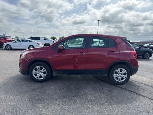 Used 2015 Chevrolet Trax LS FWD image 4