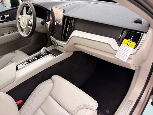 New 2026 Volvo XC60 B5 Ultra w/ Protection Package Premier image 28