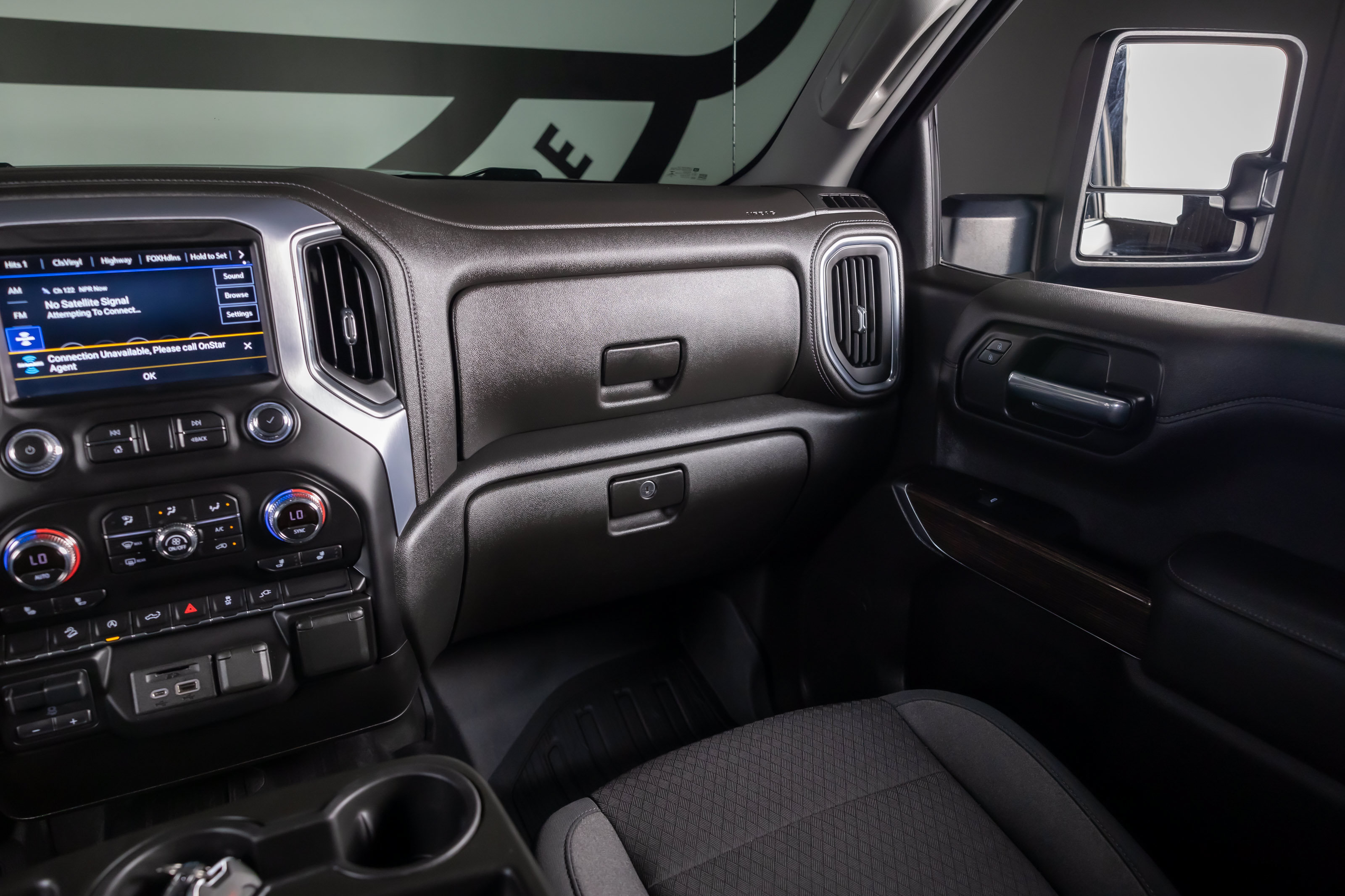 Used 2021 GMC Sierra 1500 SLE AWD/4WD image 8