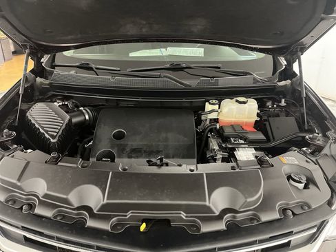 Used 2020 Chevrolet Traverse LT image 12