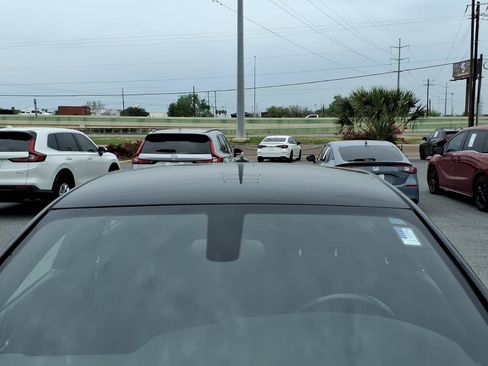 Used 2023 Dodge Charger SXT RWD image 10