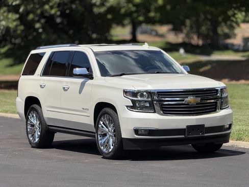 Used 2015 Chevrolet Tahoe LTZ image 3