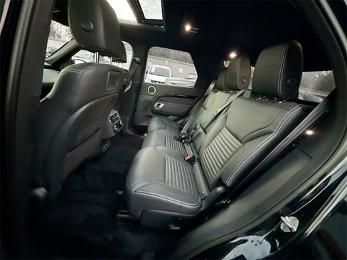 Used 2023 Land Rover Discovery S R-Dynamic image 27