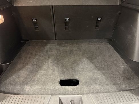 Used 2025 Chevrolet Trax LT w/ LT Convenience Package image 28