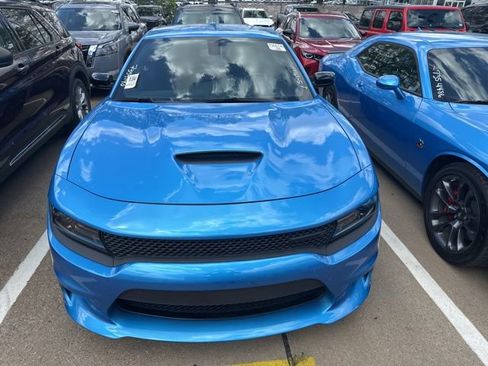 Used 2023 Dodge Charger R/T w/ Blacktop Package image 2