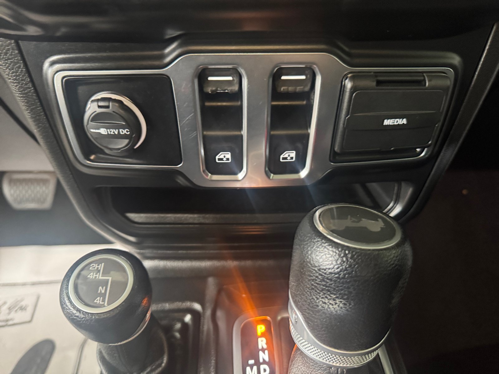 Used 2020 Jeep Wrangler Sport AWD/4WD image 20