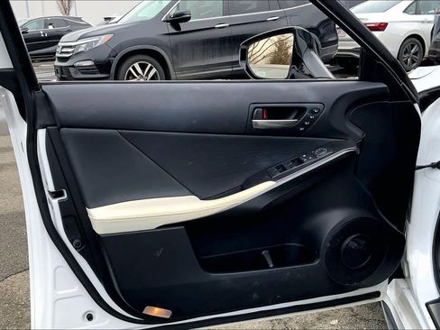 Used 2023 Lexus IS 350 F Sport w/ Memory Package image 22