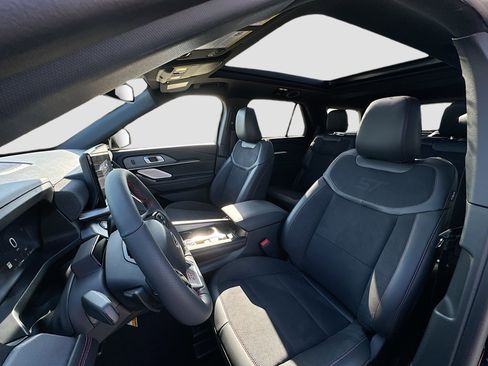 New 2026 Ford Explorer ST image 15