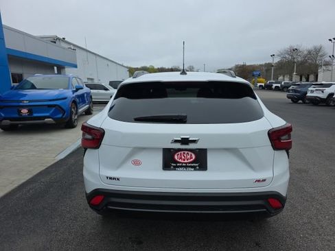 New 2026 Chevrolet Trax RS w/ Driver Confidence Package image 3