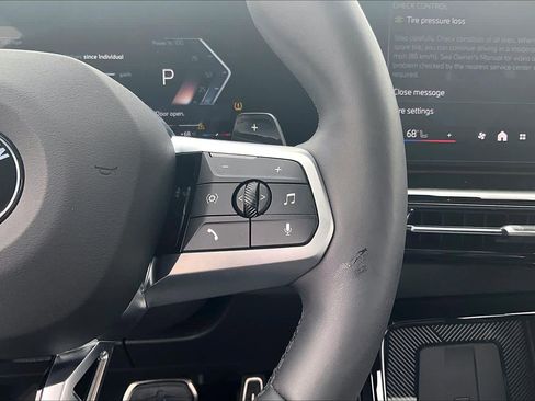 Used 2025 BMW X1 xDrive28i w/ Premium Package image 23