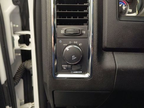 Used 2015 RAM 3500 Laramie image 26