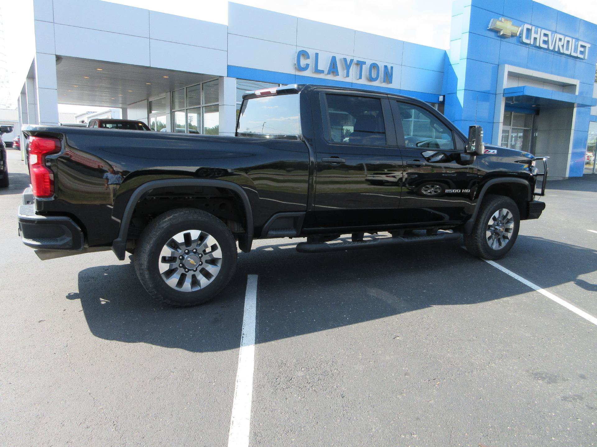 Used 2024 Chevrolet Silverado 2500 Custom w/ Custom Value Package AWD/4WD image 3