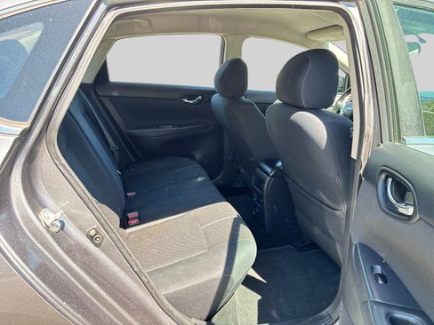 Used 2017 Nissan Sentra S FWD image 8