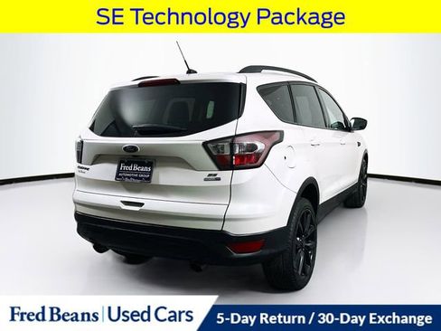 Used 2017 Ford Escape SE w/ Equipment Group 201A image 9